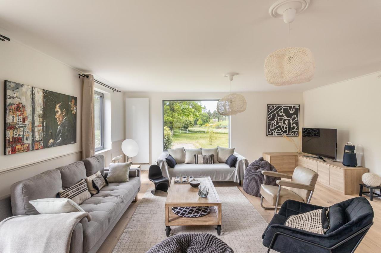 La Villa Du Golf - Avec Piscine Couverte Chauffee Et Jacuzzi Le Tronchet  Exteriér fotografie